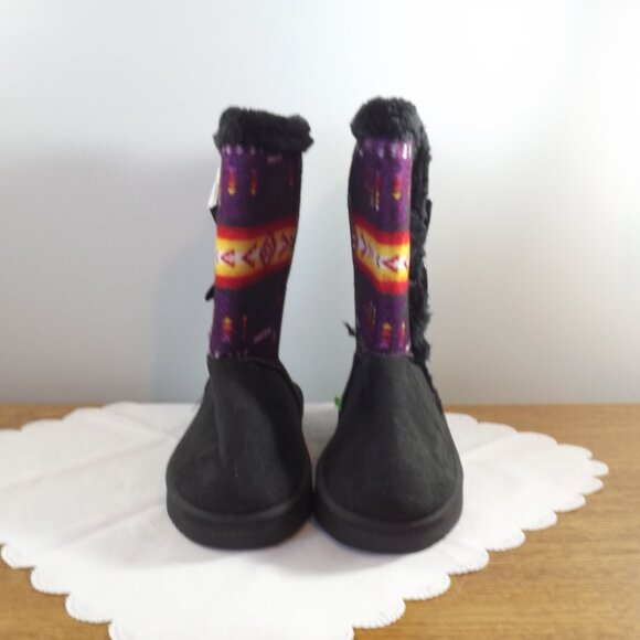 Nu Trendz Purple and Black Southwestern Patterned Boots - Picture 7 of 9